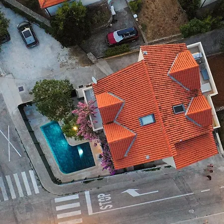 Deluxe Bracolet Private Pool * 苏佩塔尔