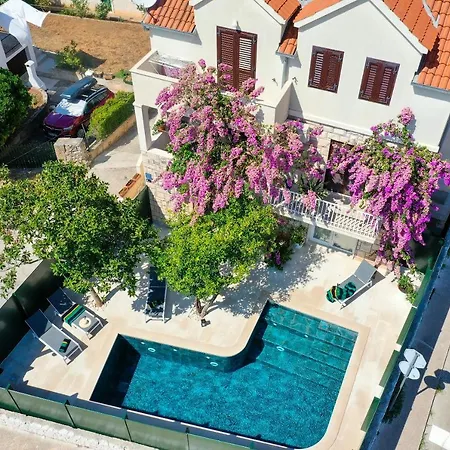 Deluxe Bracolet Private Pool *